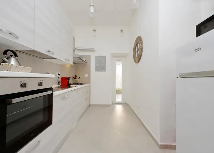 Vicino Ospedale Gemelli - Ampio E Confortevole Con Giardino Privato